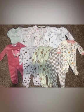 Mixed Baby Girl Bundle Carters Onesies Sleepers Footie Pajamas 0-3 & 3 months